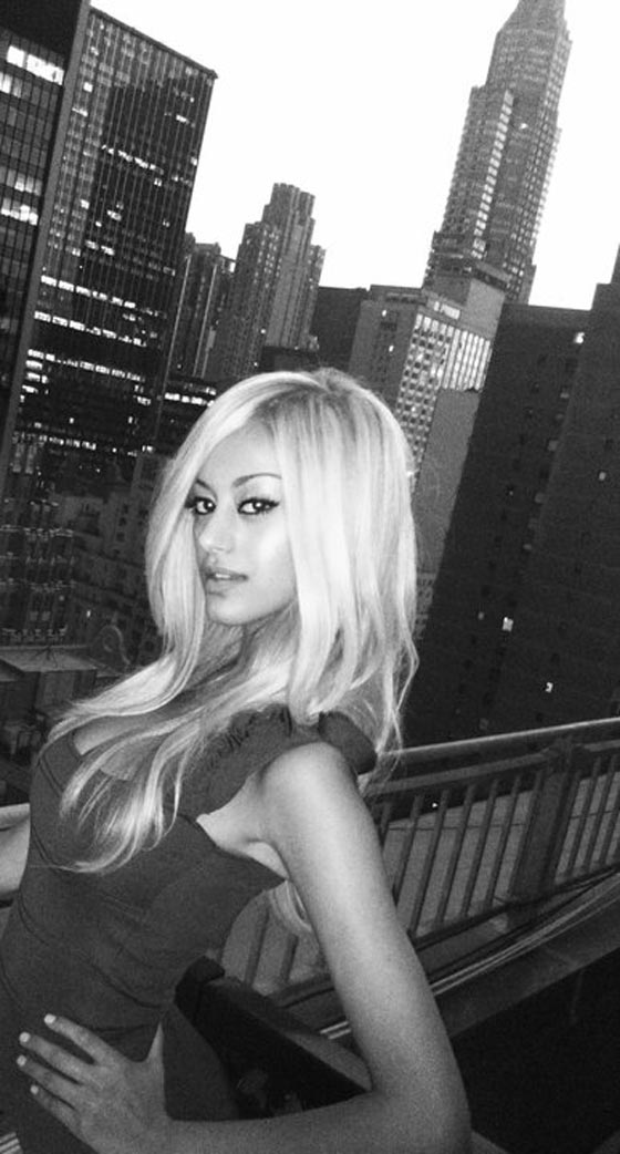 المرتكبة الفاحشة زاهية كانت تحلم أن تصبح ربان طائرة صورة رقم 2 المرتكبة الفاحشة زاهية كانت تحلم أن تصبح ربان طائرة صورة رقم 2