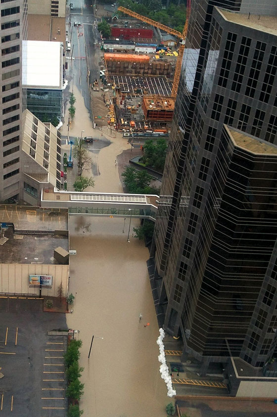 بالصور: اقوى الفيضانات تغرق مدن كندا  صورة رقم 2
