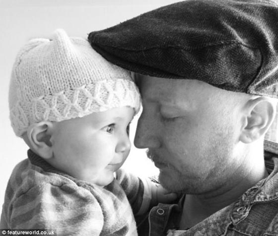 رزق بطفلة وأدهش الاطباء الذين أكدوا عقمه بعد علاج مكثف صورة رقم 9 رزق بطفلة وأدهش الاطباء الذين أكدوا عقمه بعد علاج مكثف صورة رقم 9