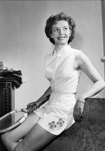 صور قديمة نادرة تنشر لأول مرة لبطولة التنس الاشهر في العالم صورة رقم 1