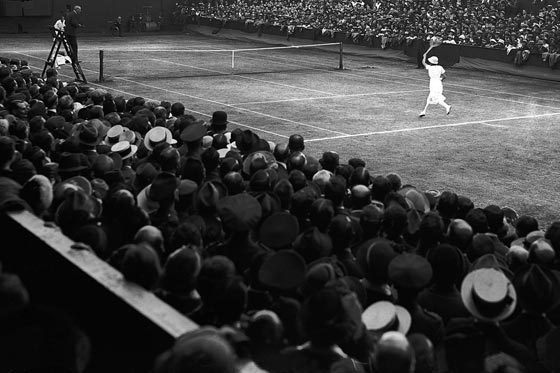 صور قديمة نادرة تنشر لأول مرة لبطولة التنس الاشهر في العالم صورة رقم 6 صور قديمة نادرة تنشر لأول مرة لبطولة التنس الاشهر في العالم صورة رقم 6