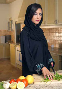 السعودية: عمل المرأة نادلة أو محاسبة ممنوع ومكانها في المطبخ صورة رقم 1