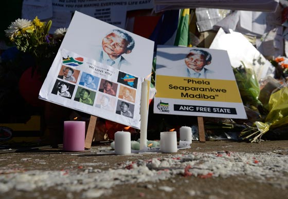 نيلسون مانديلا يوصي بدفنه بقبر متواضع في موطن اجداده! صورة رقم 5