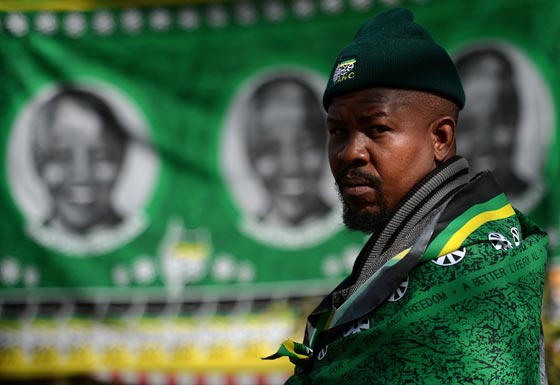 نيلسون مانديلا يوصي بدفنه بقبر متواضع في موطن اجداده! صورة رقم 7