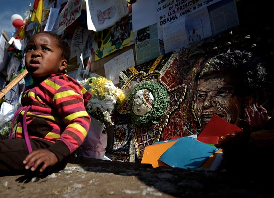 نيلسون مانديلا يوصي بدفنه بقبر متواضع في موطن اجداده! صورة رقم 9