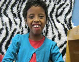 تركتها والدتها للحظات على شرفة المنزل فسقطت نوال ولقيت مصرعها صورة رقم 1