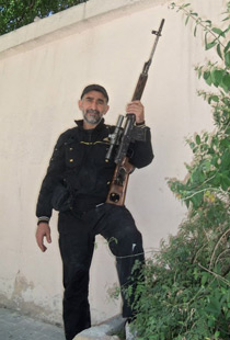 حافظ الأسد هو المقاتل الأكثر شجاعة في الجيش الحر بدير الزور! صورة رقم 1