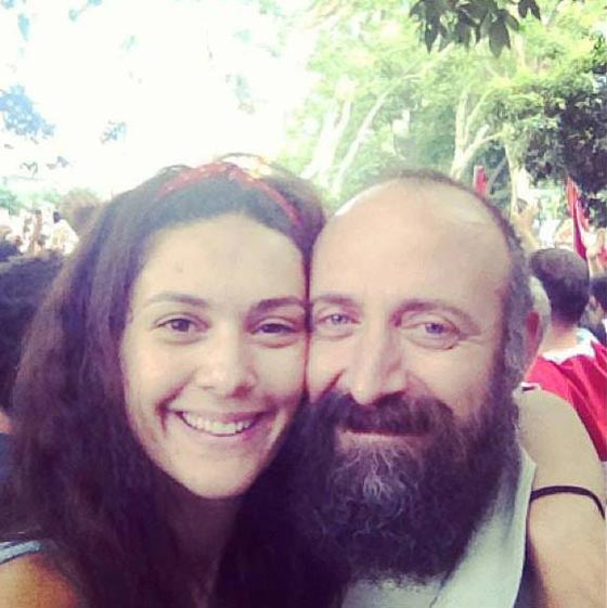 السلطان سليمان مع عائلتة على شواطئ تركيا بعيدا عن المظاهرات صورة رقم 7 السلطان سليمان مع عائلتة على شواطئ تركيا بعيدا عن المظاهرات صورة رقم 7