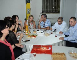 إدارة شتراوس تزور المجتمع العربي وتعقد لقاءً مفتوحًا مع ممثلين ومؤثرين فيه صورة رقم 2