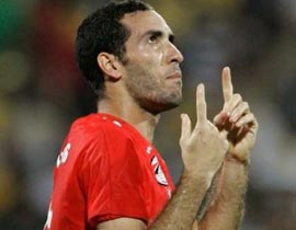 ابو تريكة يدعم شرعية مرسي ويصف دبي بالكباريه ويثير الغضب صورة رقم 1