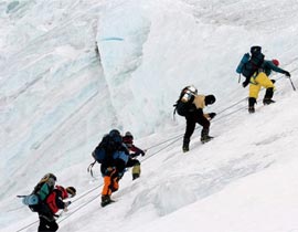 4G متوفرة الان في أعلى جبل في العالم.. جبل ايفرست صورة رقم 1