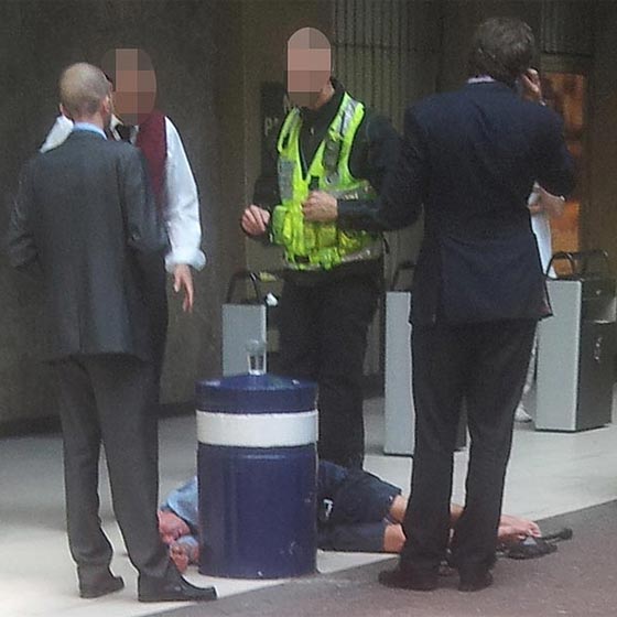 جازا، بطل كرة القدم البريطاني كاد يفقد حياته بعد عودته لادمان الكحول صورة رقم 3