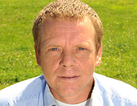 رجل يدعي ظهور 15 مركبة فضائية فيها كائنات اختطفت سيارته وكلبه صورة رقم 1