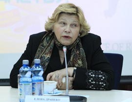 نائبة مجلس النواب الروسي تناقش قضية الميول الشاذة والمثليين  صورة رقم 1