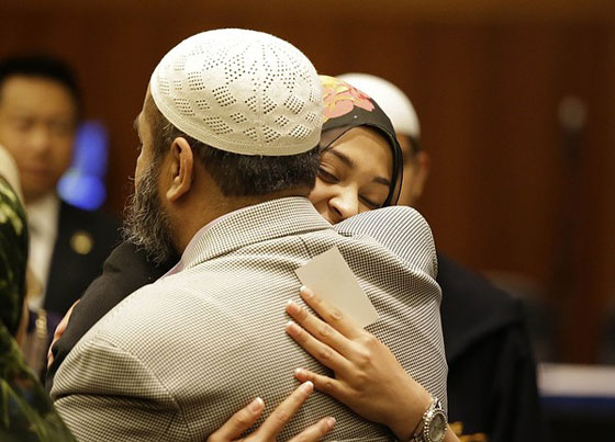 طالبة محجبة في مجلس امناء جامعة كاليفورنيا يثير غضب اليهود صورة رقم 3