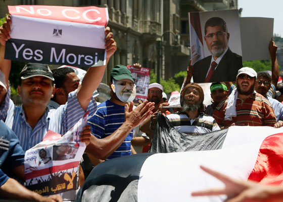 تصاعد الاستقطاب والانقسام ومليونيتين في القاهرة اليوم الجمعة صورة رقم 18