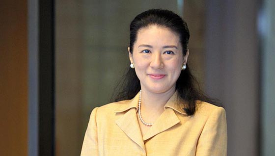 الملكة رانيا الاولى بقائمة أجمل 10 أميرات وملكات حول العالم صورة رقم 1