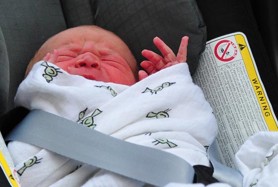 الامير ويليام وكيت يعيدان مربيته السابقة للاعتناء بطفلهما جورج صورة رقم 4