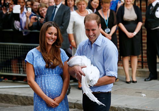 الامير ويليام وكيت يعيدان مربيته السابقة للاعتناء بطفلهما جورج صورة رقم 10