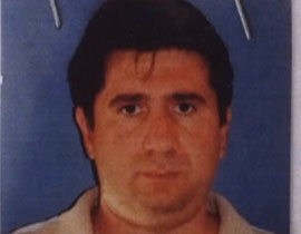 قتل والدته.. طهاها وبعثر اعضاءها في المنزل! صورة رقم 1