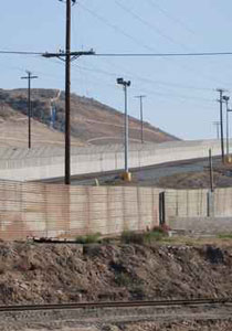 اقفال الحدود البرية بين ليبيا ومصر بسبب اغتيال ناشط سياسي صورة رقم 1 اقفال الحدود البرية بين ليبيا ومصر بسبب اغتيال ناشط سياسي صورة رقم 1