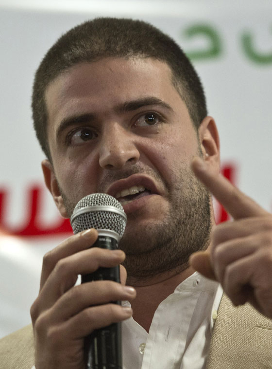 نجل مرسي: حل الازمة المصرية يكمن باعادة والدي الى منصبه صورة رقم 3