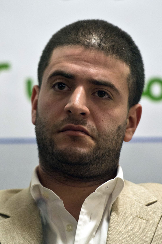 نجل مرسي: حل الازمة المصرية يكمن باعادة والدي الى منصبه صورة رقم 5