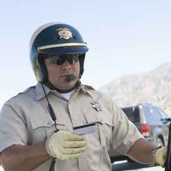 لندن: اختطاف طفلة من قبل 3 شبان واغتصابها بوحشية صورة رقم 1