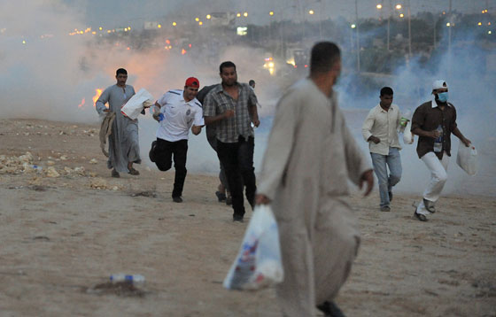  عشرات الجرحى والمعتقلين في اشتباكات بين الاخوان والامن صورة رقم 5