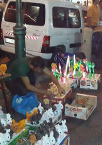 العاصمة الاقتصادية لفلسطين تعج بالأضواء وبهجة العيد  صورة رقم 2