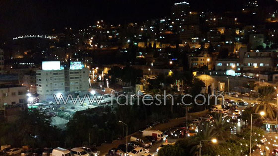 العاصمة الاقتصادية لفلسطين تعج بالأضواء وبهجة العيد  صورة رقم 14