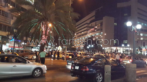 العاصمة الاقتصادية لفلسطين تعج بالأضواء وبهجة العيد  صورة رقم 20
