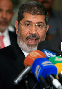 تسوية للخروج من الازمة.. استقالة مرسي ومغادرته للمنفى صورة رقم 1