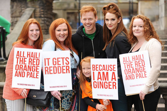 ذوو الشعر الأحمر يعتصمون رفضاً للتمييز ضدهم  صورة رقم 5