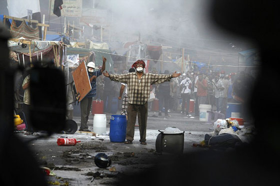 مصر: اكثر من 250 قتيلا من انصار مرسي واعلان حالة الطوارئ صورة رقم 12