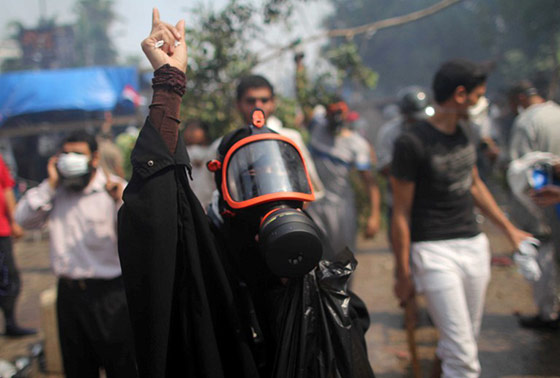 مصر: اكثر من 250 قتيلا من انصار مرسي واعلان حالة الطوارئ صورة رقم 32