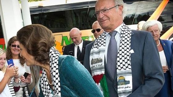 توشح ملك السويد بالكوفية الفلسطينية يغضب الاسرائيليين  صورة رقم 2