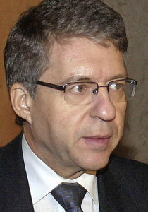 بيلين: الجيش المصري زوّر نتائج الانتخابات لصالح مرسي صورة رقم 1