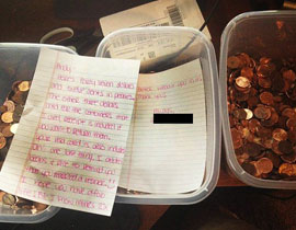 زوجة غاضبة تدفع لزوجها تكاليف طلاقها بالقروش (السنتات) صورة رقم 1