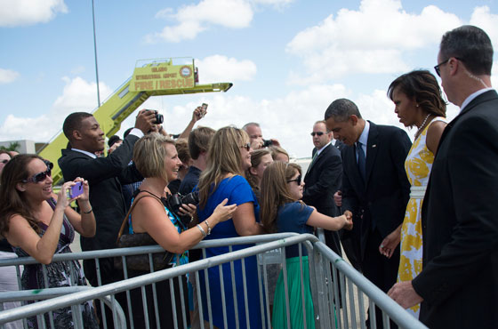 ميشيل اوباما تظهر بفستان اصفر جميل ثمنه 55 دولارا فقط  صورة رقم 11