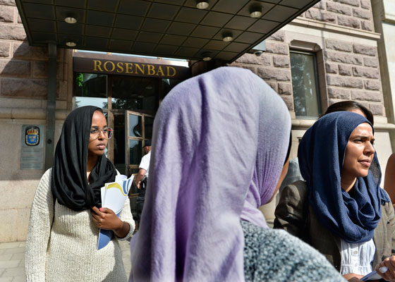 يوم للتضامن مع المحجبات في السويد  صورة رقم 5