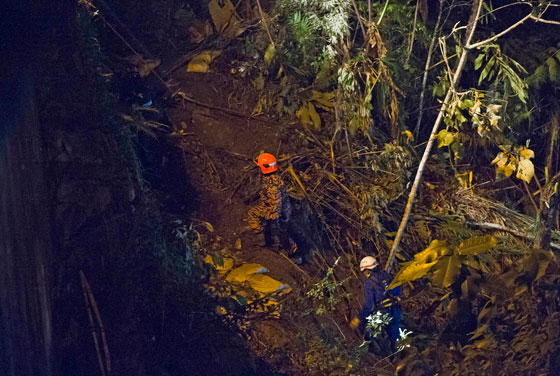 ماليزيا: مصرع 37 سائحا في حادث طرق مروع  صورة رقم 3