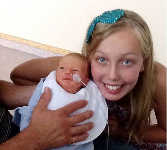 حملت مولودها الجديد لدقائق واثناء عملية ازالة المشيمة فارقت الحياة صورة رقم 6