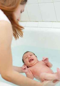 ابشع فنون التعذيب في كوريا.. أم تغرق طفلها وعامل تقطع يده صورة رقم 2