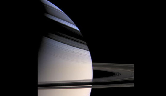 الايدي الارضية تلوح الى زحل صورة رقم 4