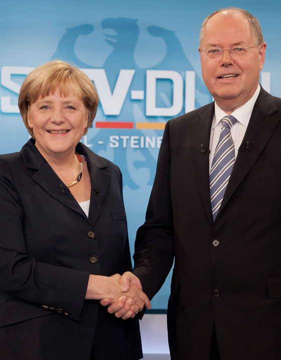 العقد الساحر للمستشارة الالمانية انجيلا ميركل  صورة رقم 2