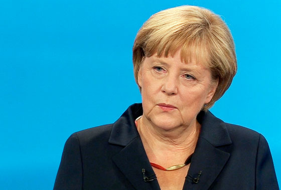 العقد الساحر للمستشارة الالمانية انجيلا ميركل  صورة رقم 3