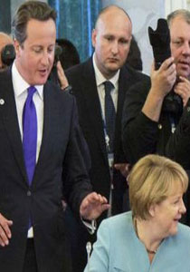 كاميرون يحرج المستشارة الالمانية التي احتلت مكانه بجانب السعودية  صورة رقم 1