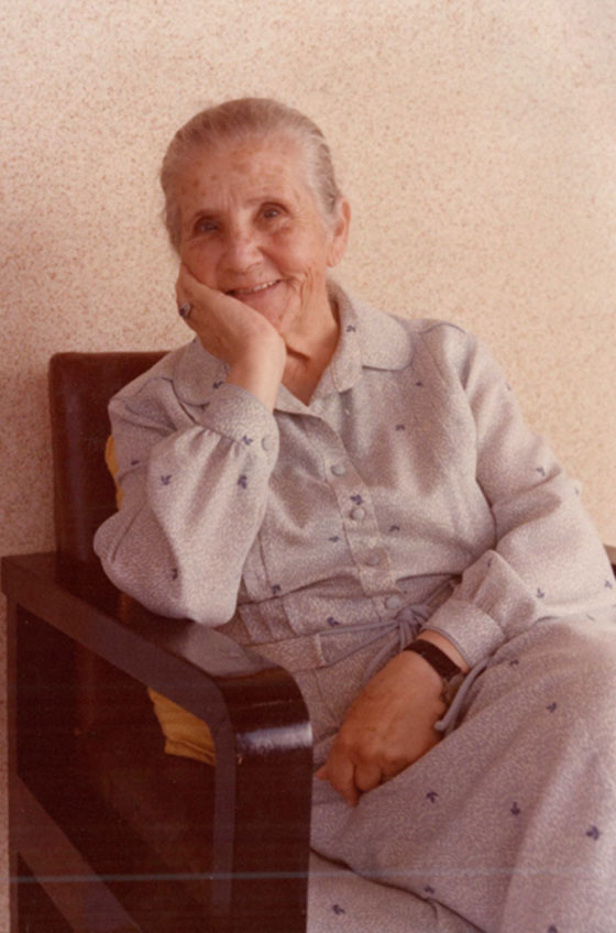 نجل مناضلة فلسطينية يترجم مذكرات والدته الى الانجليزية صورة رقم 2 نجل مناضلة فلسطينية يترجم مذكرات والدته الى الانجليزية صورة رقم 2