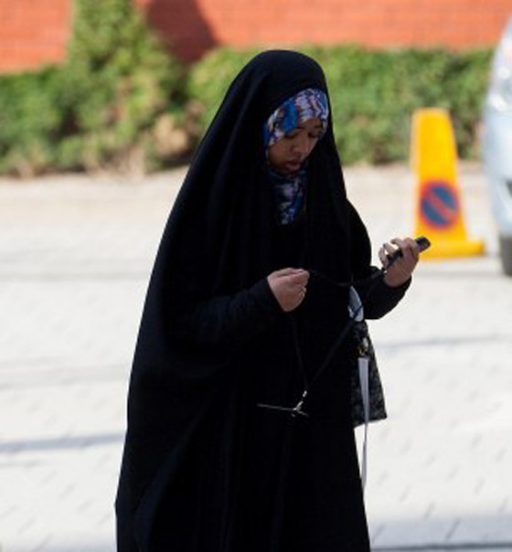 منع مسلمات من التحجب في كلية بريطانية.. لاسباب امنية صورة رقم 2 منع مسلمات من التحجب في كلية بريطانية.. لاسباب امنية صورة رقم 2